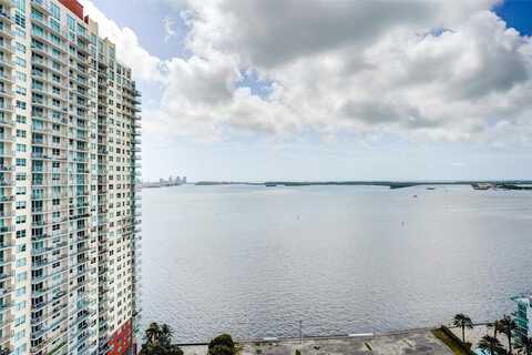 1200 Brickell Bay Dr, Miami, FL 33131