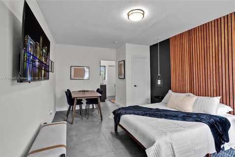 1350 NE 111th St, Miami, FL 33161