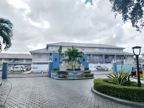 8340 NW 103rd St, Hialeah Gardens, FL 33016
