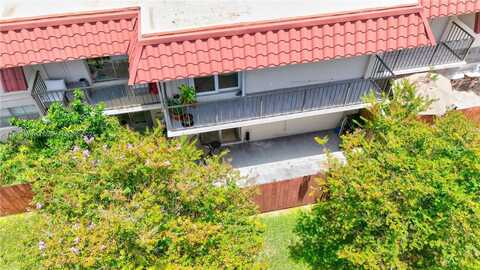 6711 N Kendall Dr, Pinecrest, FL 33156