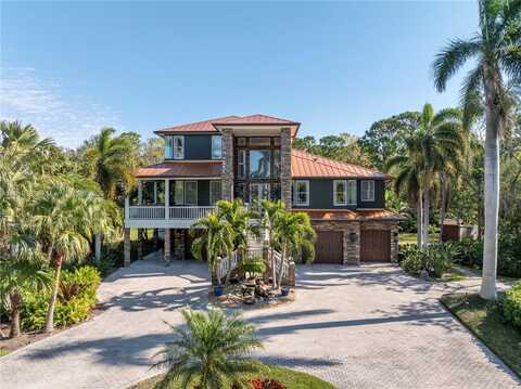 8755 Commodore Dr, Seminole, FL 33776