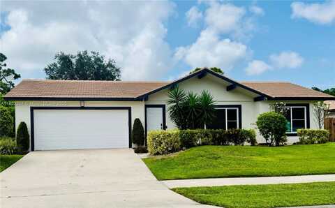 2411 NW 31st St, Boca Raton, FL 33431