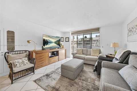3550 NE 169th St, North Miami Beach, FL 33160