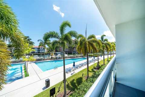 2950 NE 188th St, Aventura, FL 33180