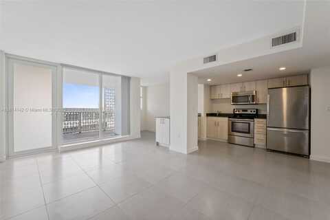 910 West Ave, Miami Beach, FL 33139