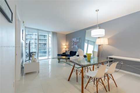475 Brickell Ave, Miami, FL 33131
