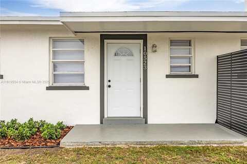 10521 SW 184th St, Cutler Bay, FL 33157