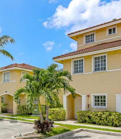 2054 NE 167th St, North Miami Beach, FL 33162