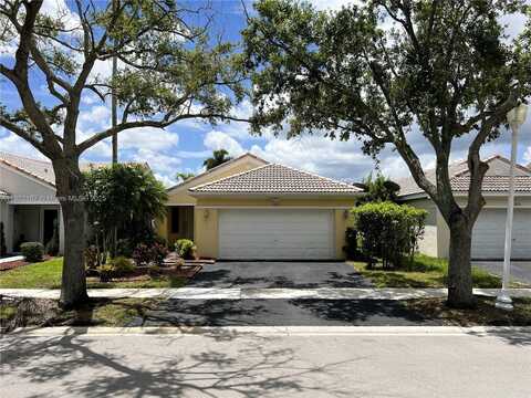 1605 Salerno Cir, Weston, FL 33327