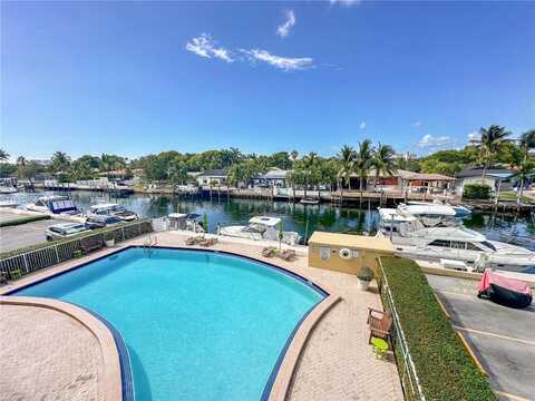 2000 NE 135th St, North Miami, FL 33181