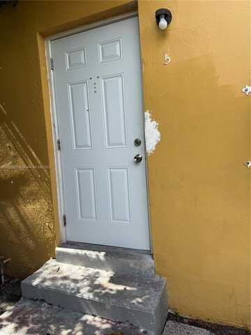 640 NW 10th Ter, Fort Lauderdale, FL 33311