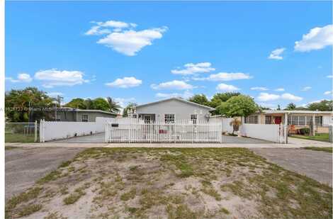 611 E 48th St, Hialeah, FL 33013