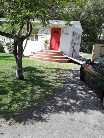 6000 SW 76 St, South Miami, FL 33143
