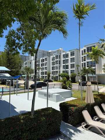 17570 Atlantic Blvd, Sunny Isles Beach, FL 33160