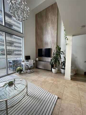 1050 Brickell Ave, Miami, FL 33131