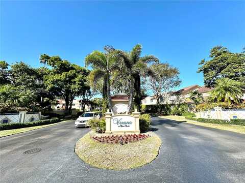 3490 Deer Creek Palladian Cir, Deerfield Beach, FL 33442