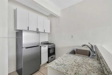8135 Crespi Blvd, Miami Beach, FL 33141