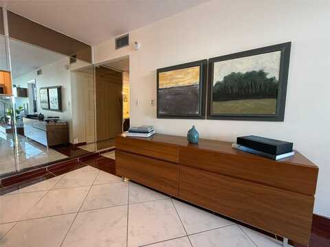 6801 Indian Creek Dr, Miami Beach, FL 33141