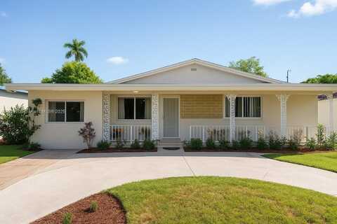 6685 NW 39th St, Virginia Gardens, FL 33166