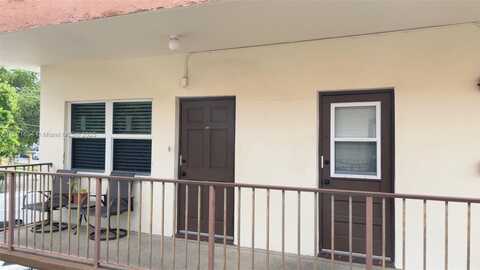 415 NE 2nd St, Hallandale Beach, FL 33009