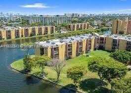 4721 NW 7th St, Miami, FL 33126