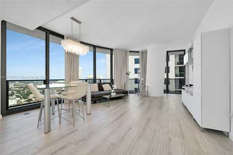 55 SW 9th St, Miami, FL 33130