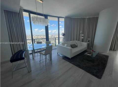 55 SW 9th St, Miami, FL 33130