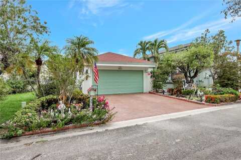 3720 NW 20th St, Coconut Creek, FL 33066