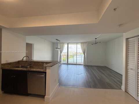 5085 NW 7th St, Miami, FL 33126