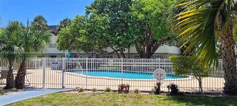 270 Layne Blvd, Hallandale Beach, FL 33009