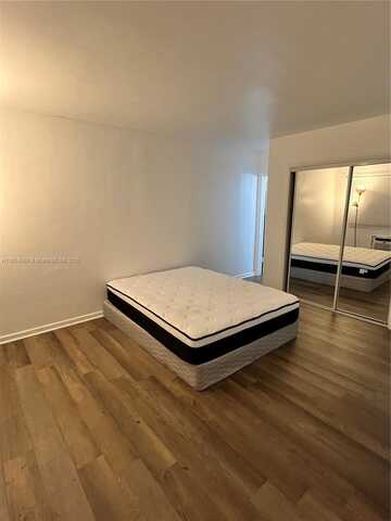1940 NE 167th St, North Miami Beach, FL 33162