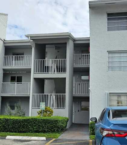 8475 SW 156th Ct, Miami, FL 33193