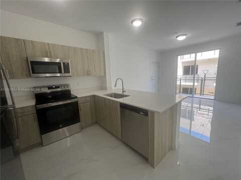 1010 SW 69th Ave, Miami, FL 33144