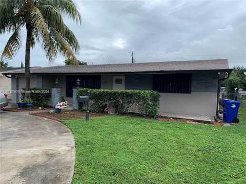 2701 Utopia Dr, Miramar, FL 33023
