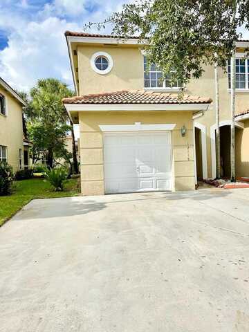 12115 SW 5th Ct, Pembroke Pines, FL 33025