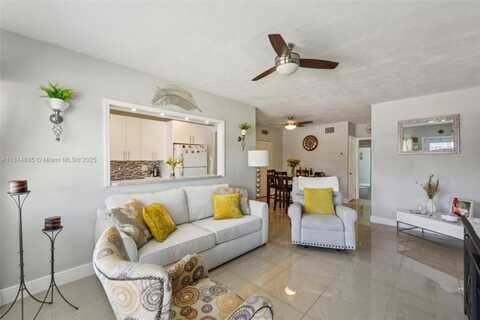 121 NE 204th St, Miami Gardens, FL 33179