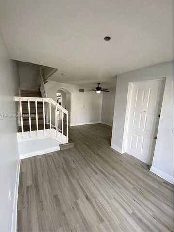8755 SW 152nd Ave, Miami, FL 33193