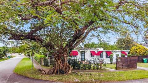 5900 SW 44th Ter, Miami, FL 33155