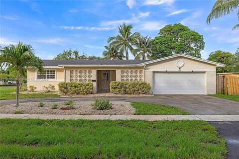 4818 NW 8th St, Plantation, FL 33317