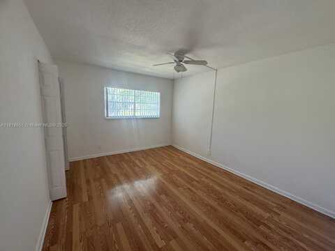 4820 NW 9th Dr, Plantation, FL 33317