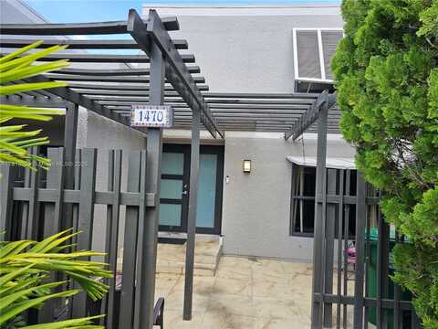 1470 NW 113th Ave, Pembroke Pines, FL 33026