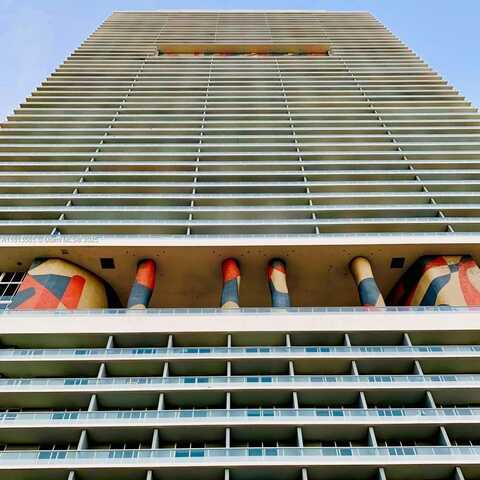 50 Biscayne Blvd, Miami, FL 33132