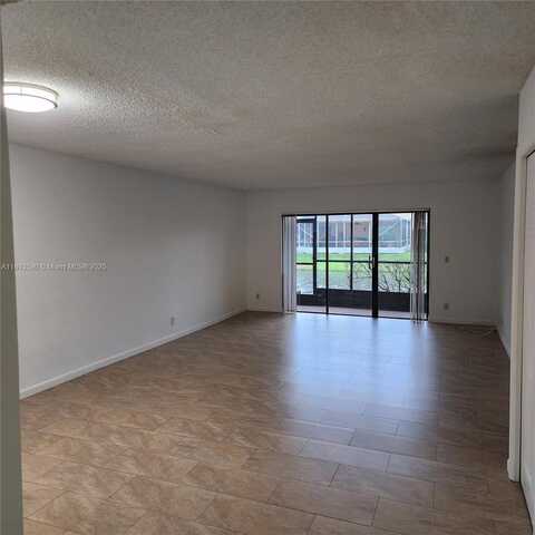 342 Lakeview Dr, Weston, FL 33326