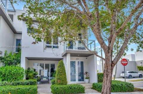 6438 NW 104th Ct, Doral, FL 33178