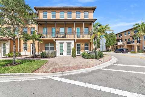 908 SW 147th Ave, Pembroke Pines, FL 33027