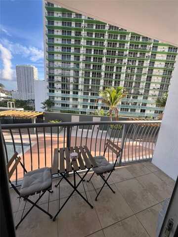 1750 N Bayshore Dr, Miami, FL 33132