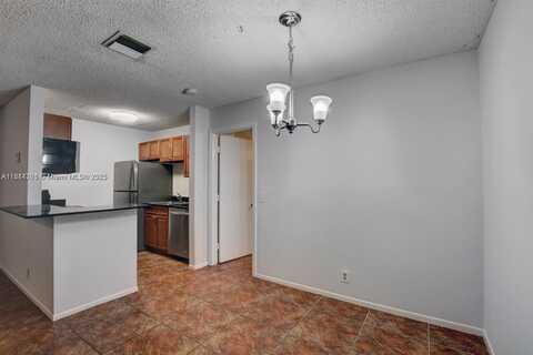 28 Crossings Cir, Boynton Beach, FL 33435