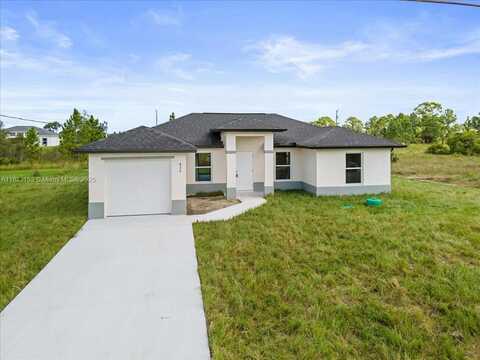 917 HEPBURN AVE, Lehigh Acres, FL 33974
