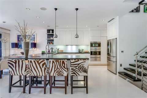 2000 S Bayshore Dr., Miami, FL 33133
