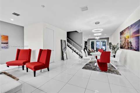 10334 NW 66th St, Doral, FL 33178